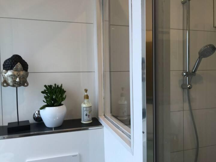 Schoene Grosse Wohnung 2 Schlafzimmer Bis 6 Pax Naehe Stadion Signal Iduna Dortmund Kültér fotó