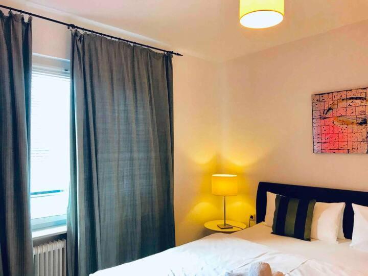 Schoene Grosse Wohnung 2 Schlafzimmer Bis 6 Pax Naehe Stadion Signal Iduna Dortmund Kültér fotó